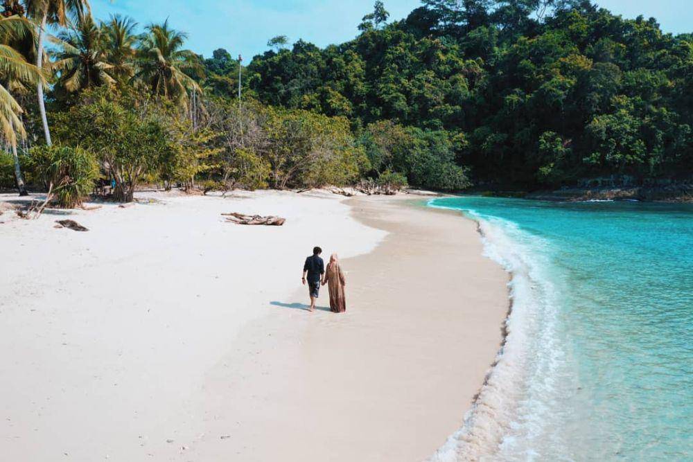Pantai Teluk Hantu (instagram.com/trippaker)