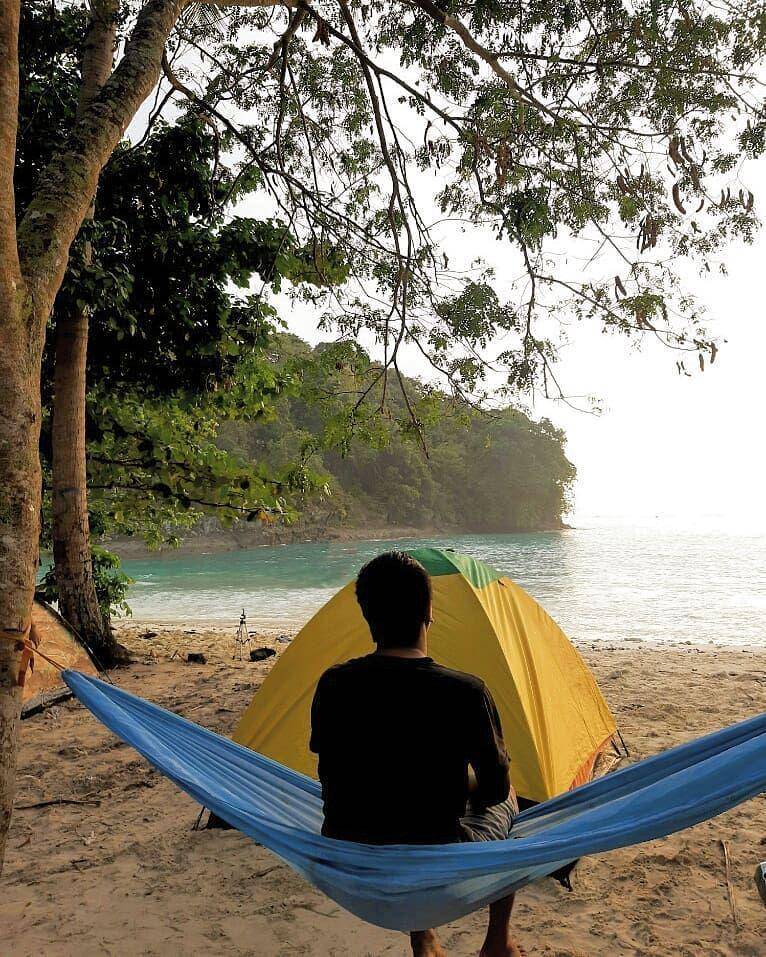Pantai Teluk Hantu (instagram.com/ilovelampung)