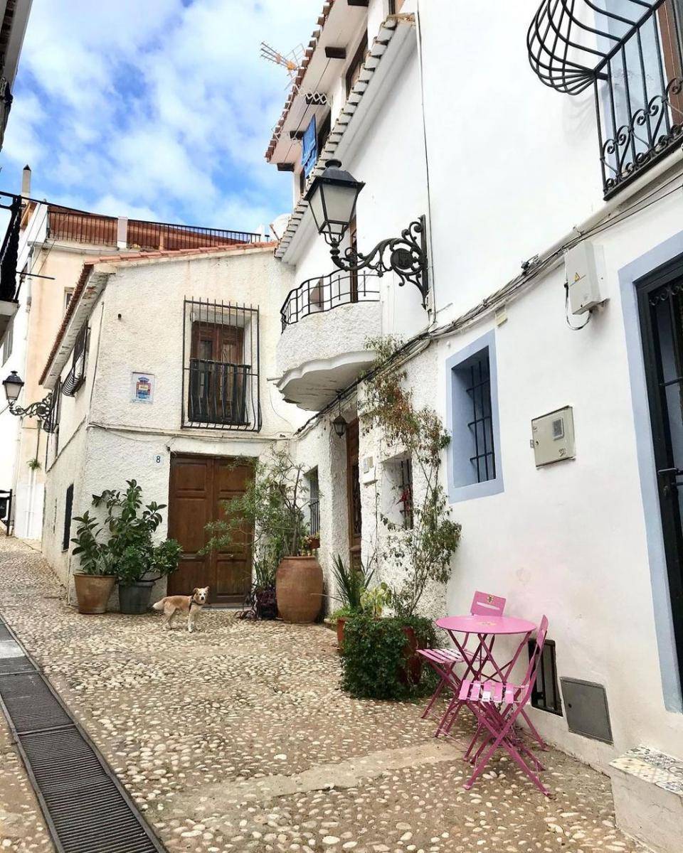 Desa Altea di Spanyol (instagram.com/szilvia_mostdays)