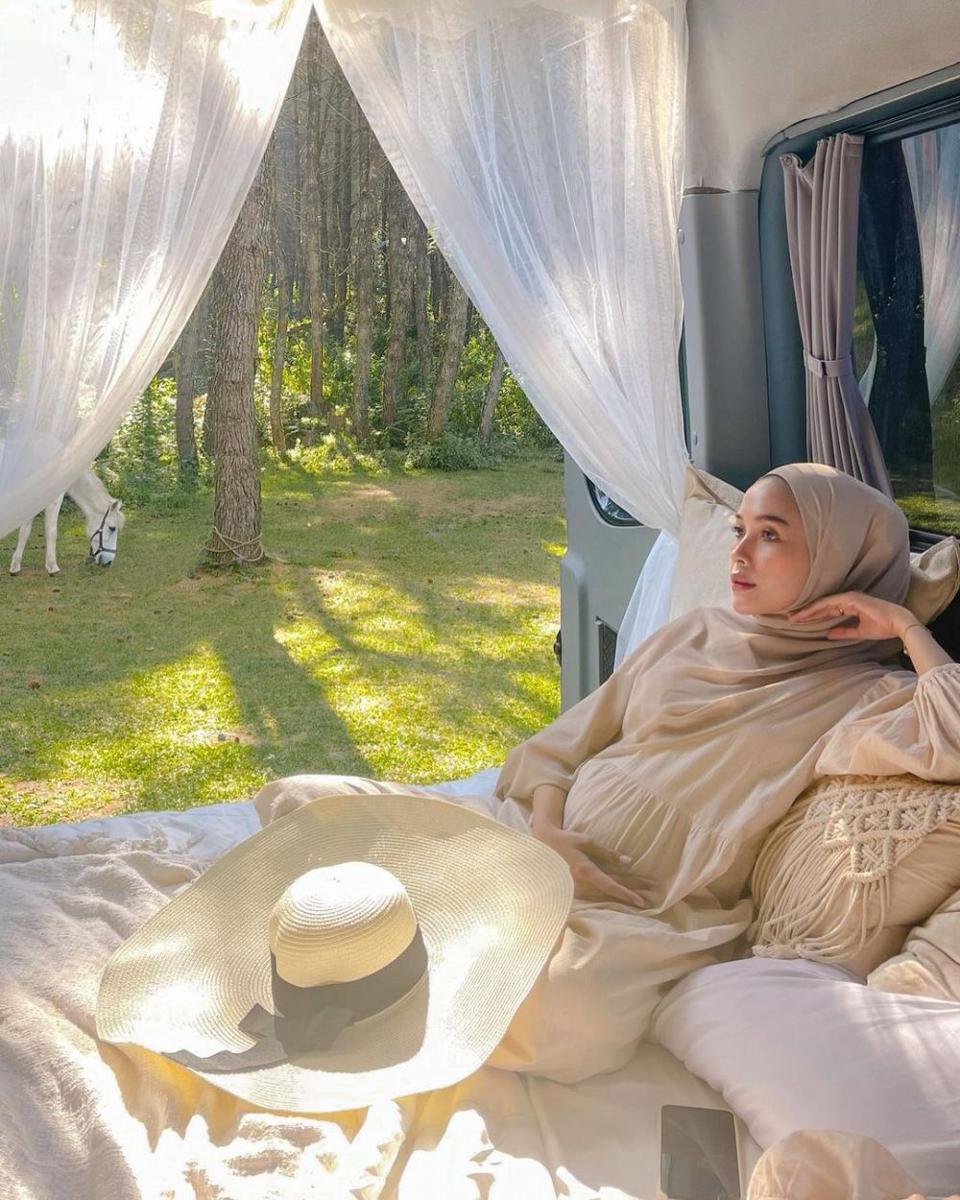 camping van ala keluarga Hamidah (instagram.com/hamidahrachmayanti)