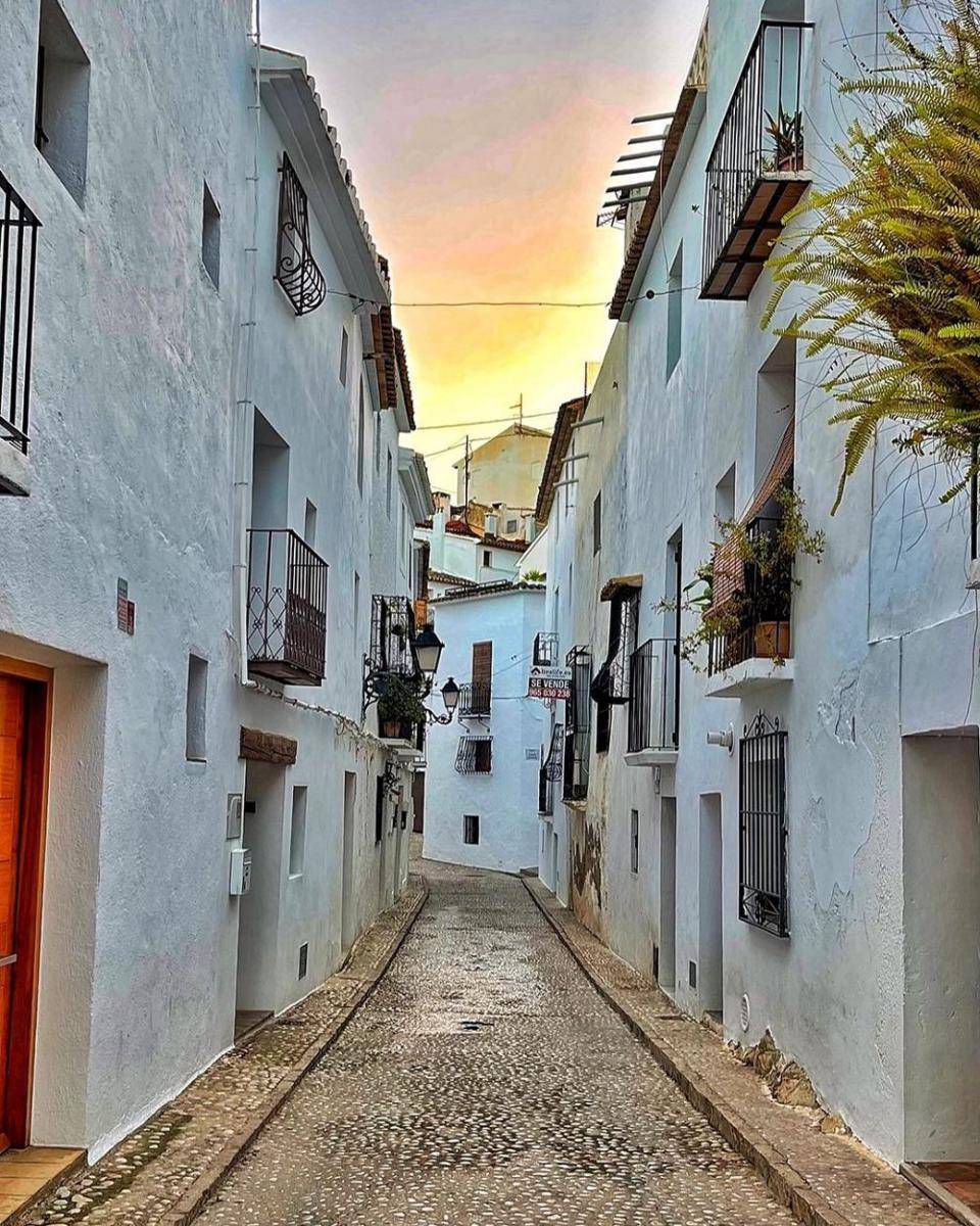 Desa Altea di Spanyol (instagram.com/elsusi)