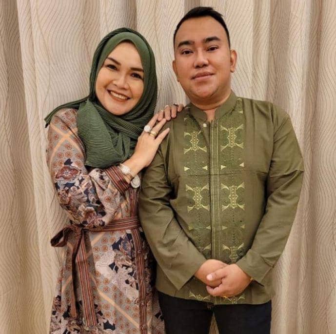 ibunda Ayu Ting Ting (Instagram.com/mom_ayting92_)