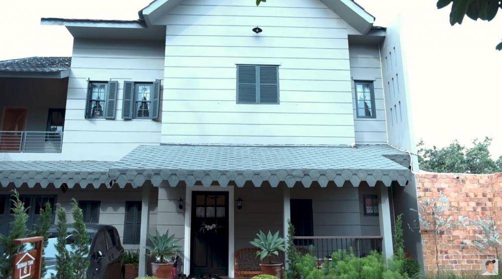 rumah Arya Saloka (YouTube.com/Sing Kye)