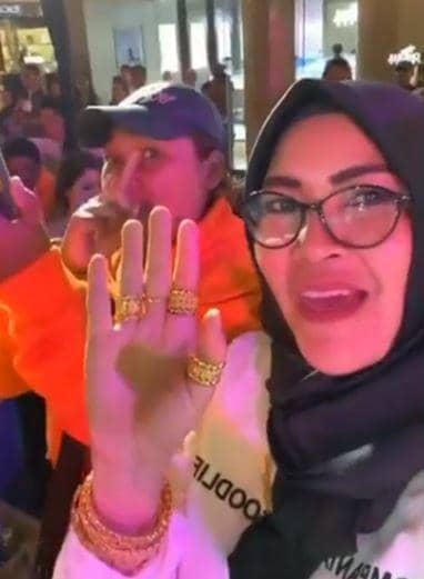 ibunda Ayu Ting Ting (Instagram.com/mom_ayting92_)