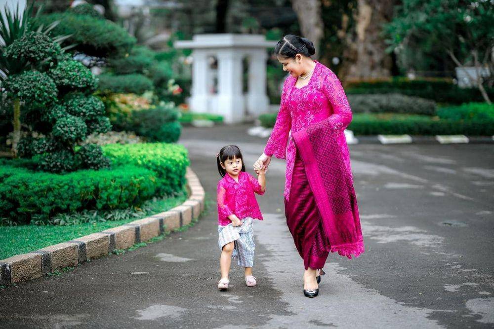 Kebaya Kahiyang Ayu (instagram.com/ayanggkahiyang)