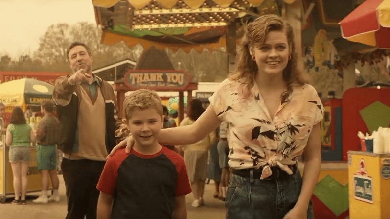 Adegan Clint Barton kecil dan ibunya yang dihapus. (Dok. Marvel Studio/Hawkeye)