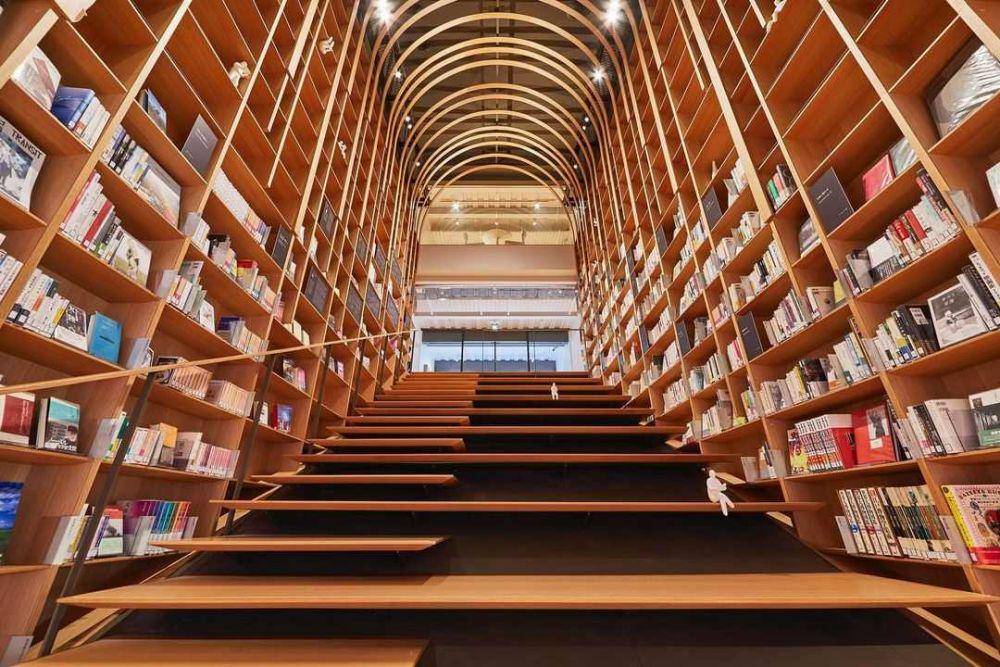 potret buku di bibliotek Murakami (instagram.com/waseda_university)