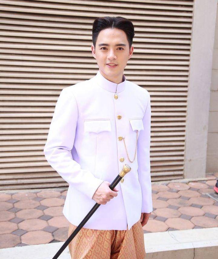 Pop Supasit (instagram.com/pop_sc)
