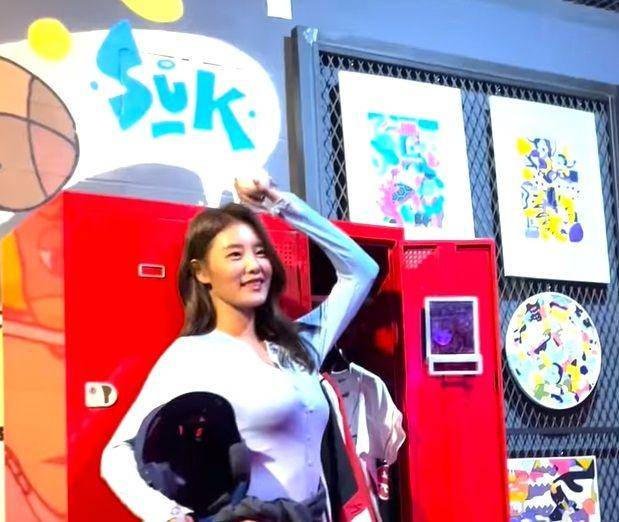 pemotretan Kang So Yeon bareng MAXIM Korea (youtube.com/Kang So Yeon)