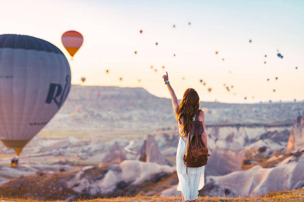 ilustrasi menikmati liburan mewah Cappadocia (pexels.com/Taryn Elliott)