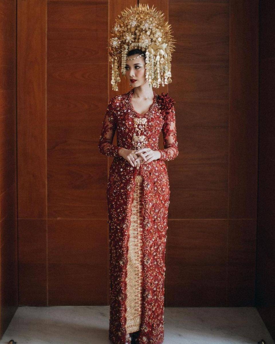 Kebaya Sheila Dara (instagram.com/sheiladaisha)