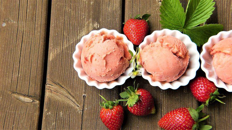 ilustrasi es krim marimas (pixabay.com/congerdesign)