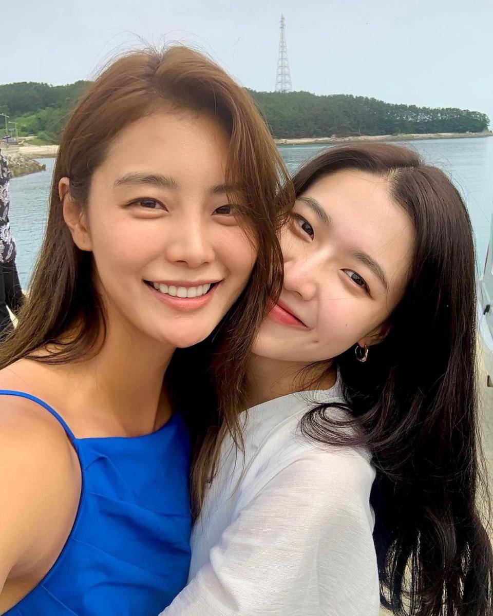 kedekatan peserta Single's Inferno di balik layar (instagram.com/kangsoyeon__)