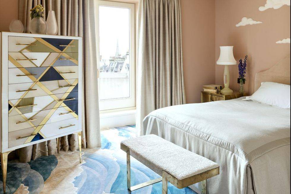 Kamar Bernuansa Art Deco (elledecor.com)