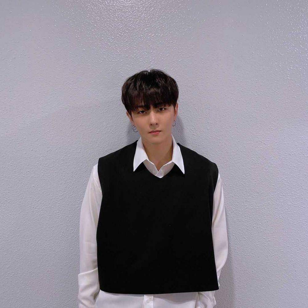 DK iKON (instagram.com/_dong_ii)