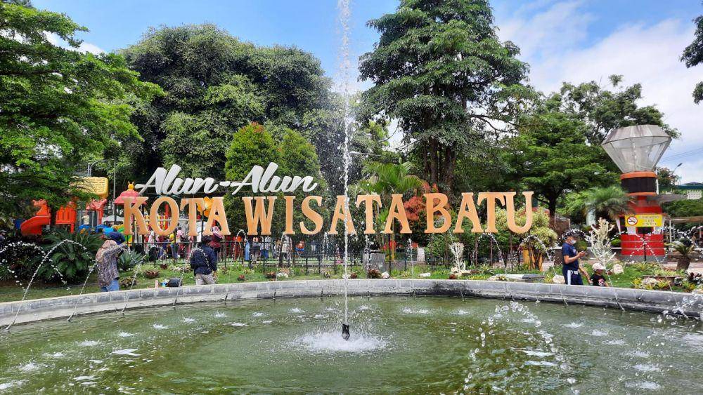 Alun-alun Kota Batu (Dok. Pribadi/Fatma Roisatin Nadhiroh)