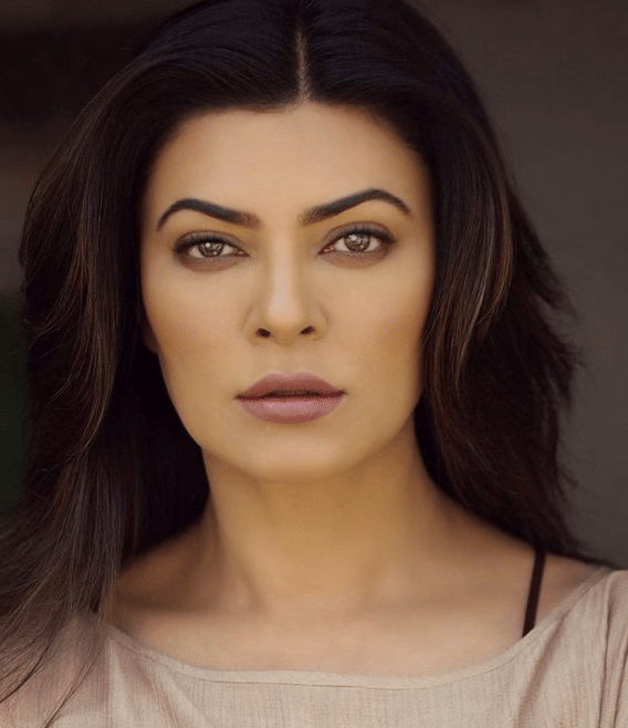 Sushmita Sen (instagram.com/sushmitasen47)