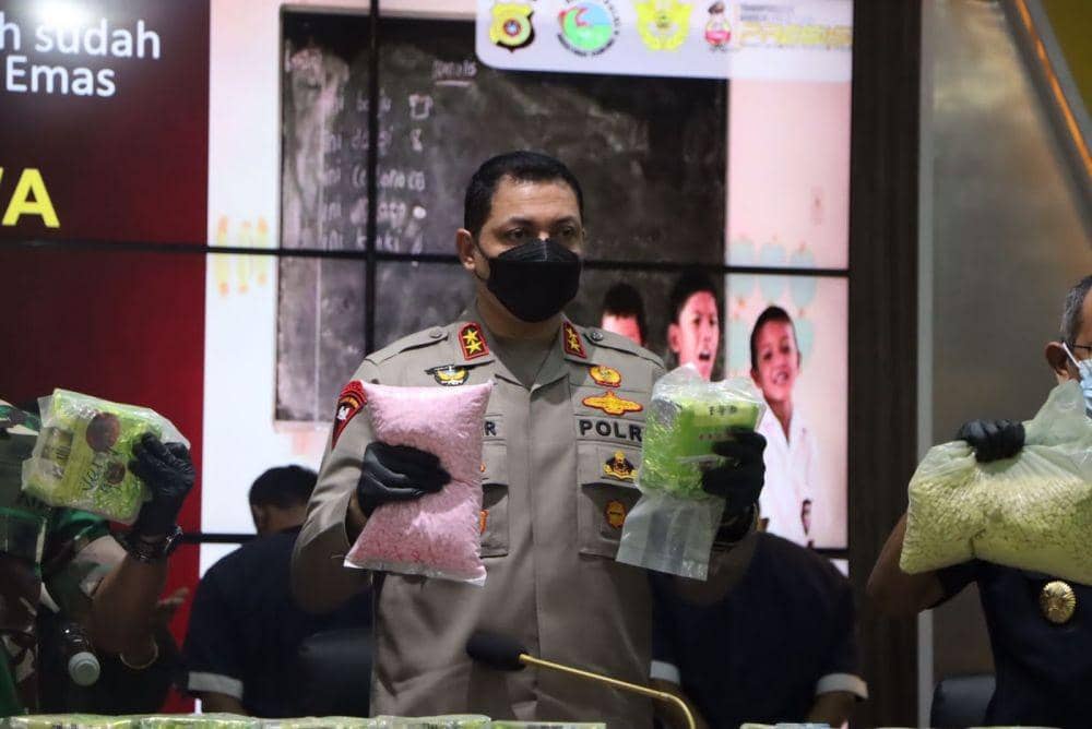 Polda Aceh dan bea cukai gagalkan penyelundupan ratusan kilogram sabu-sabu dan ratusan ribu pil. (Dokumentasi Humas Polda Aceh untuk IDN Times_