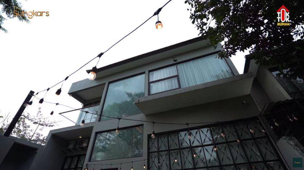 rumah Fitri Tropica (YouTube.com/The Sungkars)
