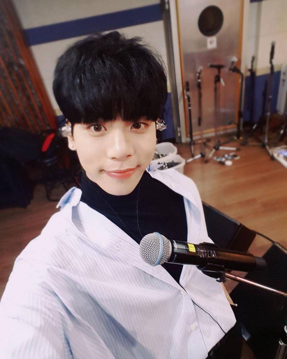potret mendiang Jonghyun SHINee (instagram.com/jonghyun.948)