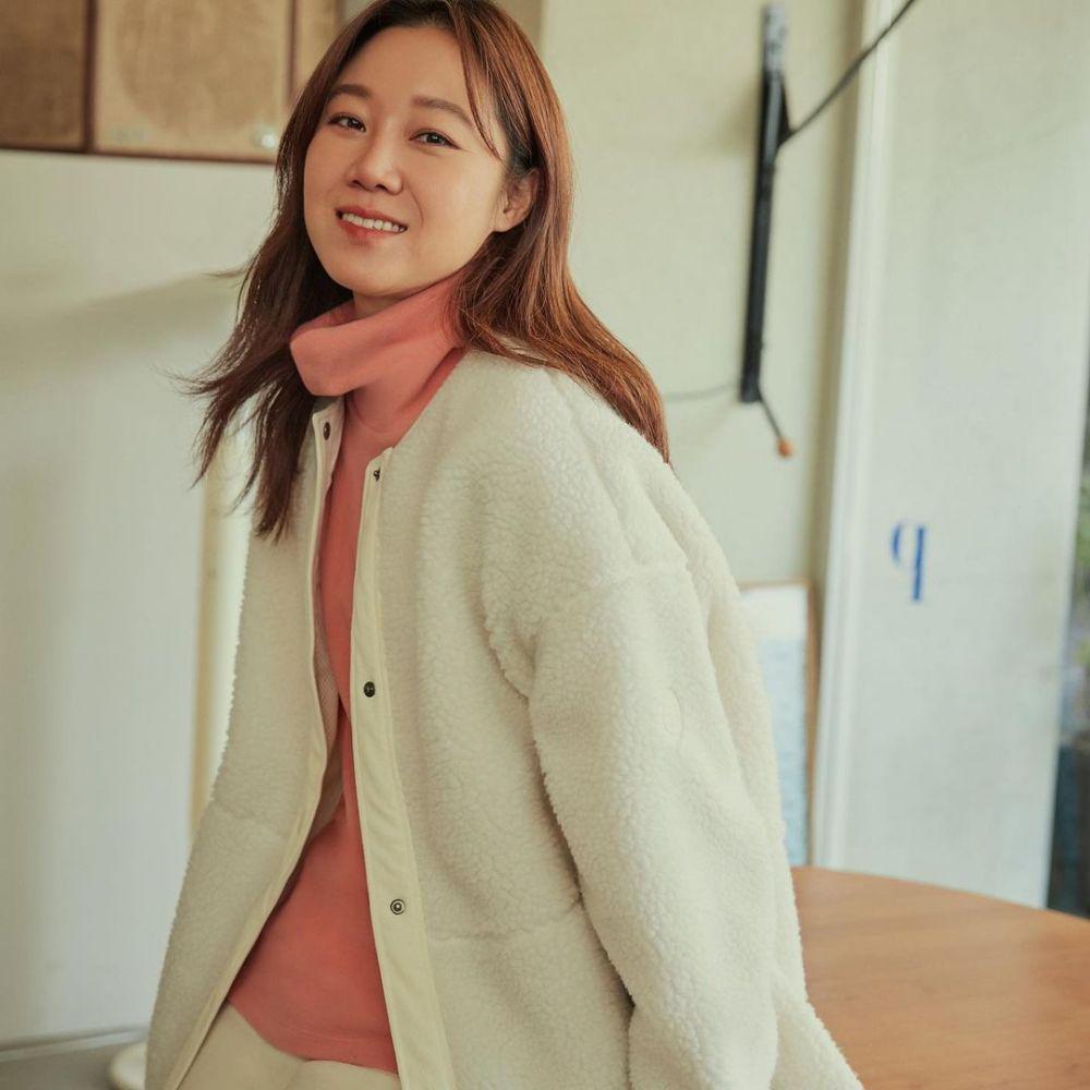 potret Gong Hyo Jin (instagram.com/rovvxhyo)