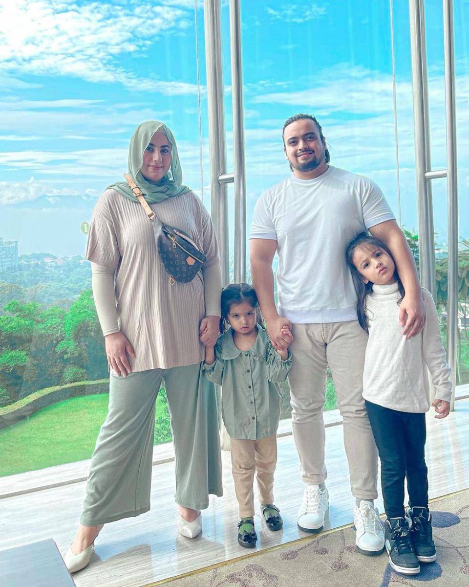 potret keluarga Tasyi Athasyia dan Syech Zaki (instagram.com/tasyiiathasyia)