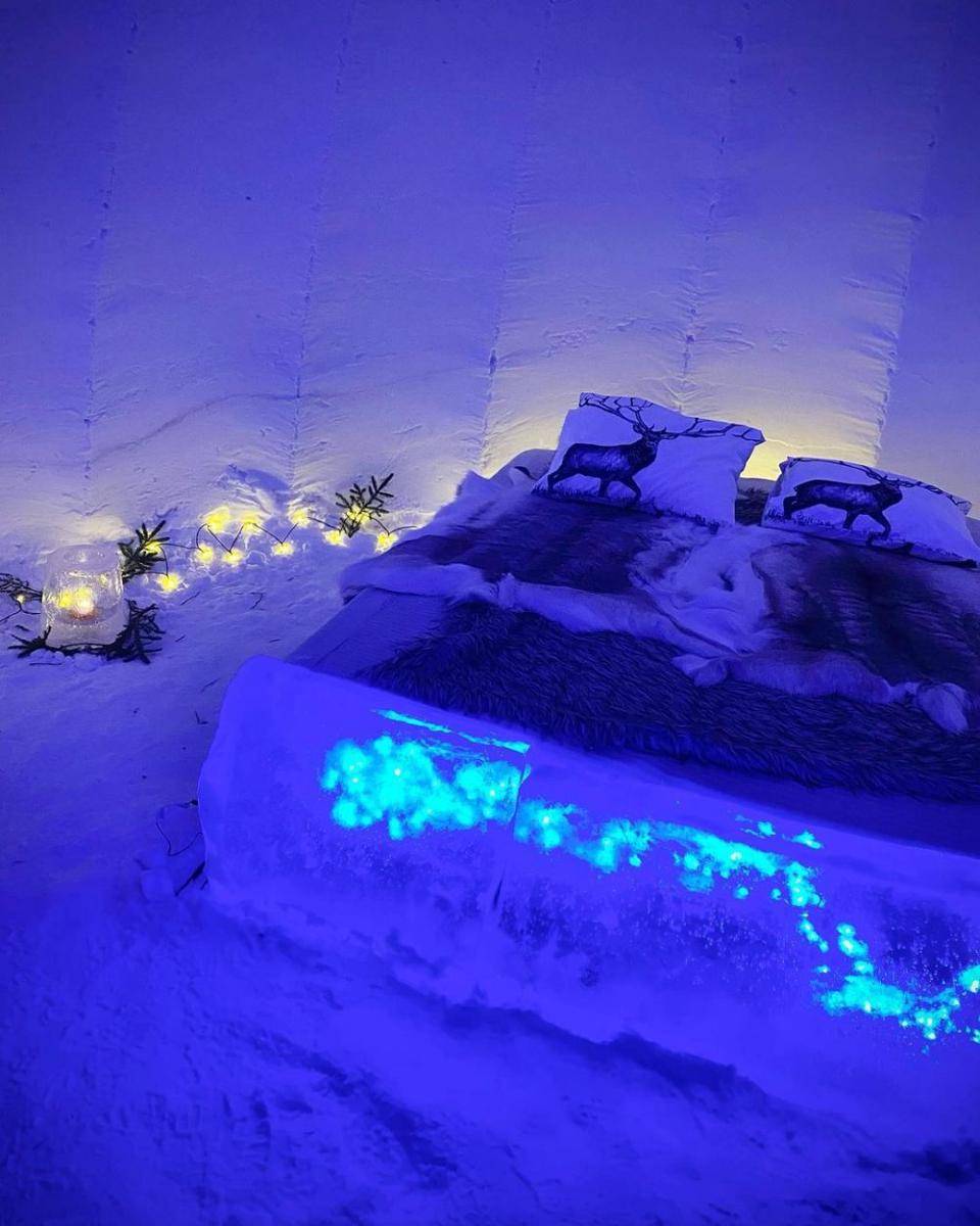 Lucky Ranch Saloon Snow Igloo (Instagram.com/luckyranchpyha)