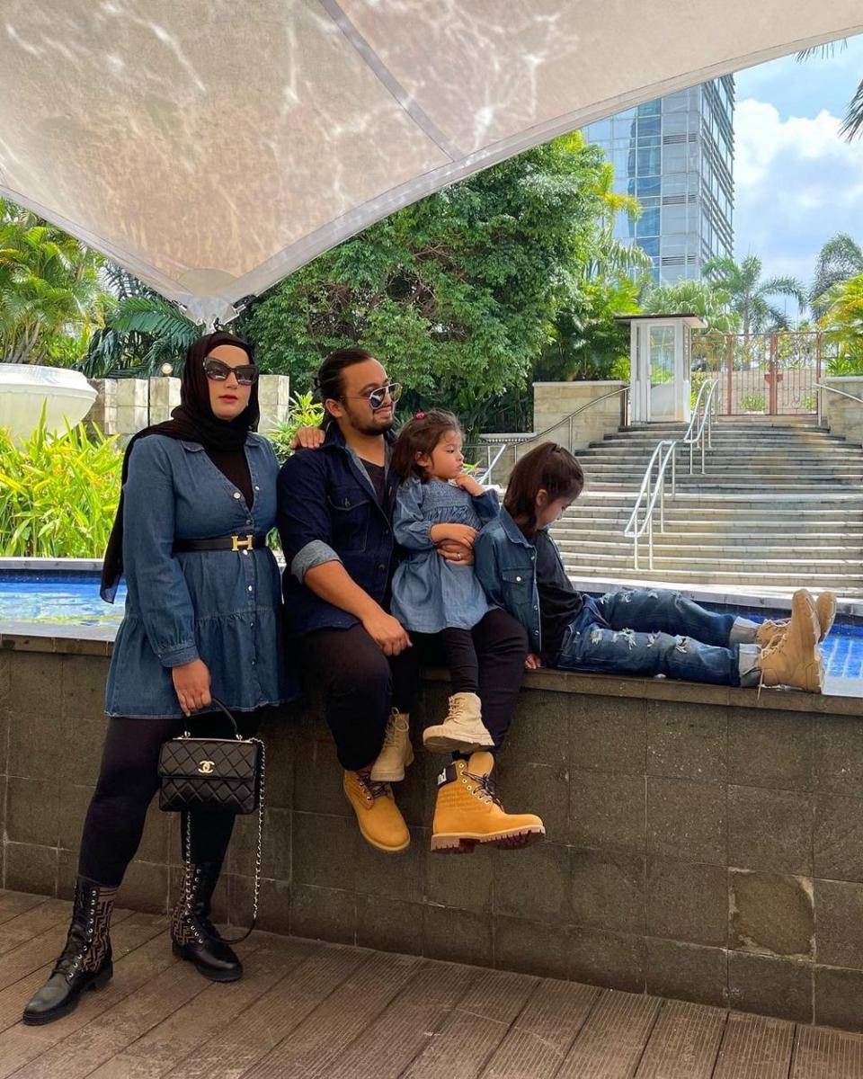 potret keluarga Tasyi Athasyia dan Syech Zaki (instagram.com/tasyiiathasyia)