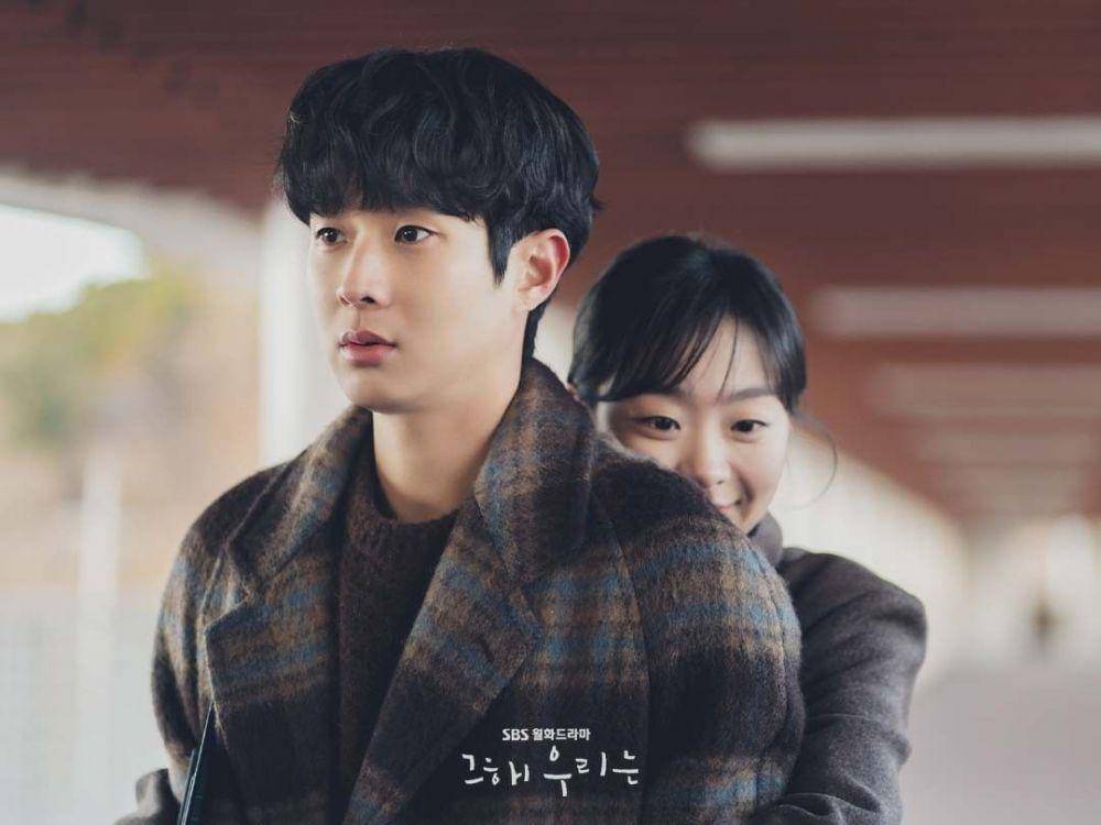 Choi Woo Shik dan Kim Da Mi dalam drama Korea Our Beloved Summer (instagram.com/sbsdrama.official)