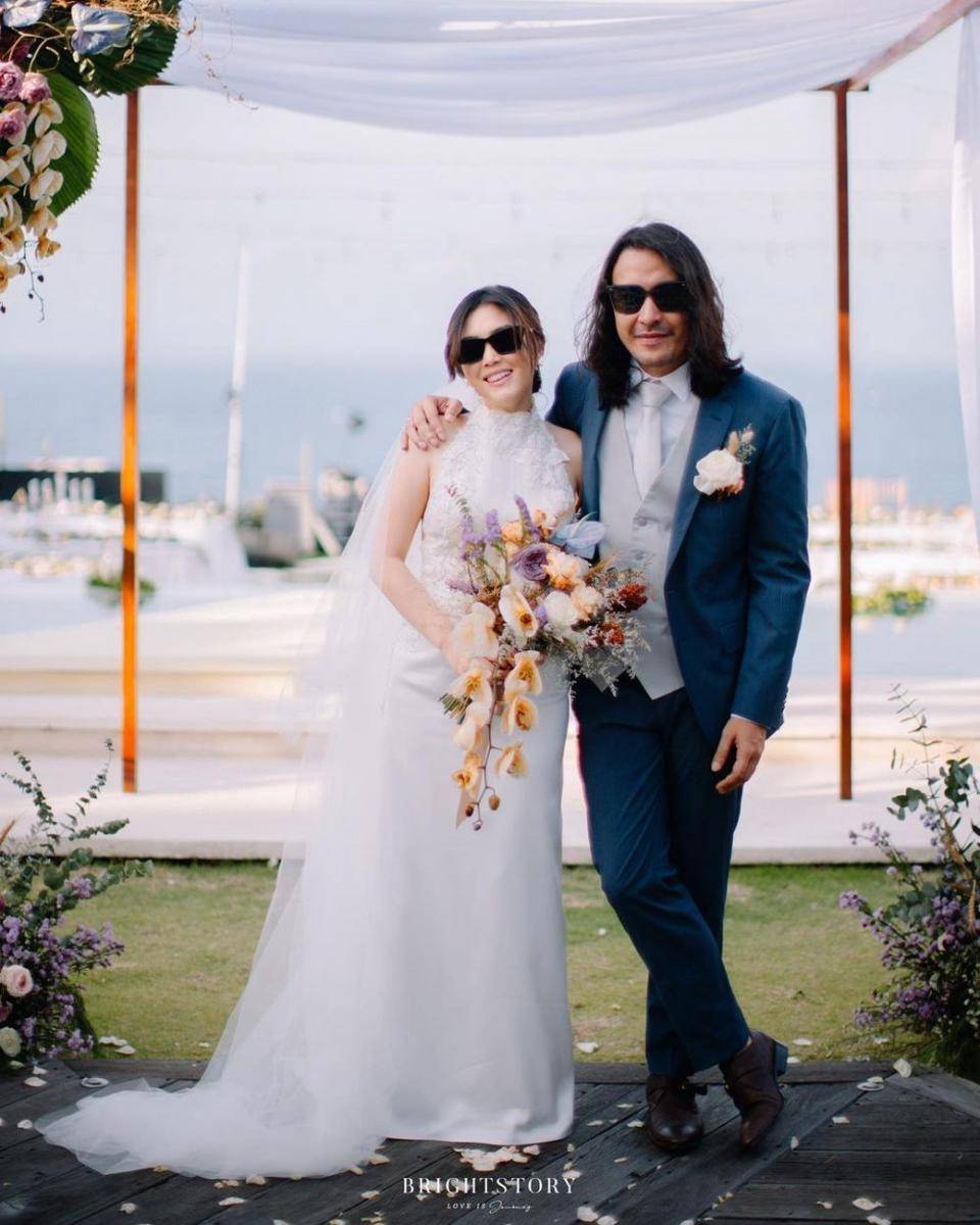 Busana dan Makeup Pernikahan Cindy Maria dan Marcello Tahitoe. (instagram.com/thebrightstory)