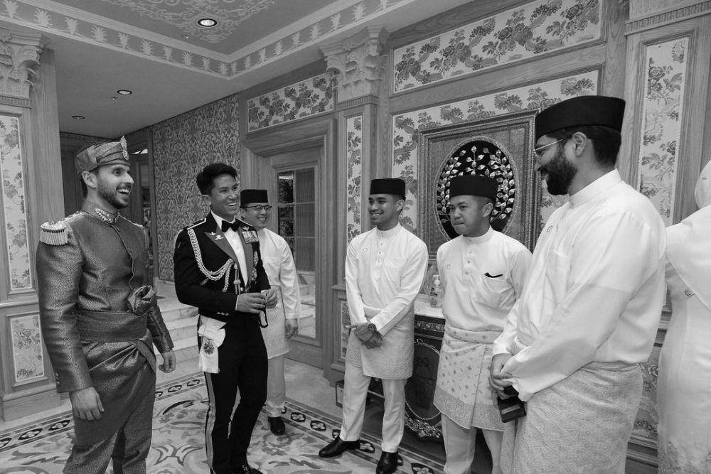 Pangeran Abdul Mateen di pernikahan sang kakak (instagram.com/tmski)