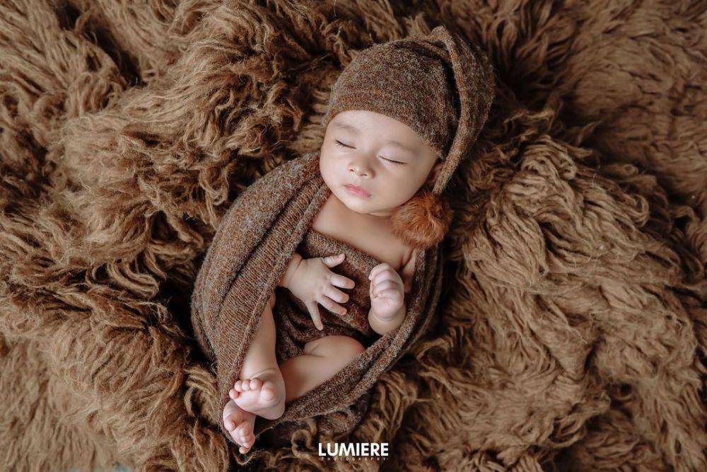 pemotretan baby Leslar dan Adzam (Instagram.com/lumierebaby_photography)