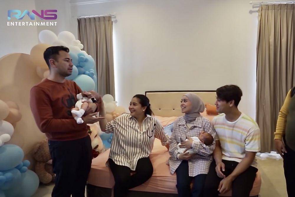 baby Rayyanza main ke rumah baby Leslar (youtube.com/ransentertainment)