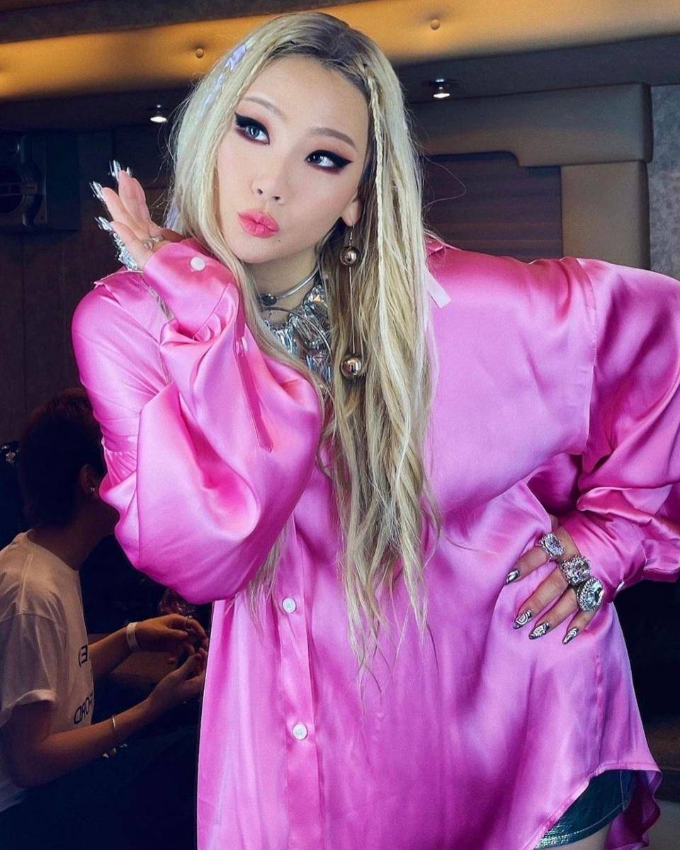 CL (instagram.com/chaelincl)