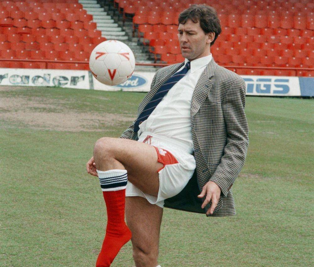 Bryan Robson (twitter.com/vfshirts)