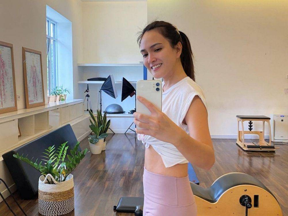 Potret Shandy Aulia dalam balutan outfit sporty. (instagram.com/shandyaulia)