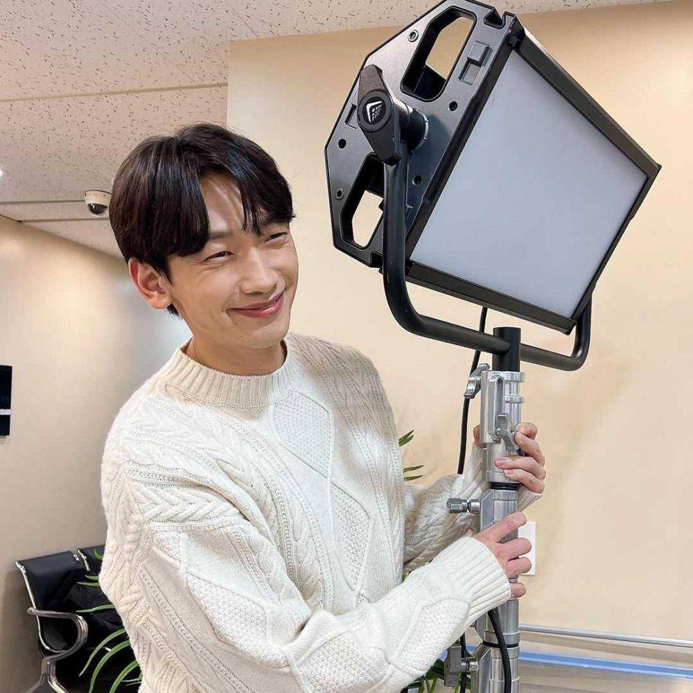 Rain (instagram.com/rain_oppa)