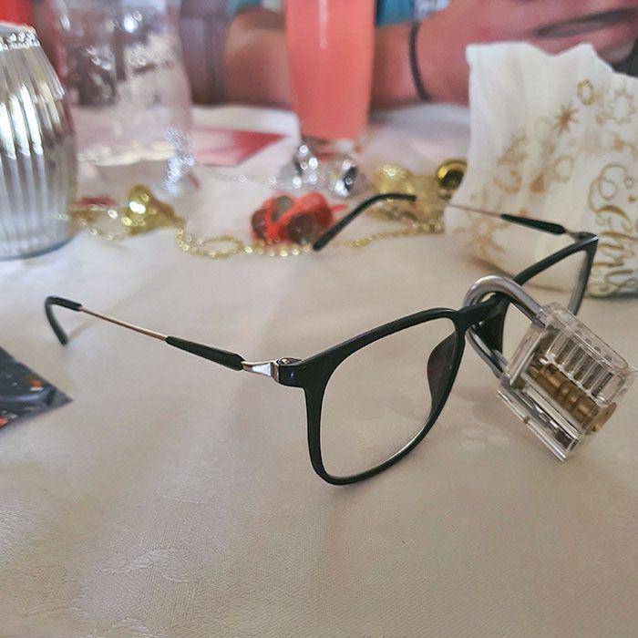 prank suadara terkocak (reddit.com/undercoverantichrist)