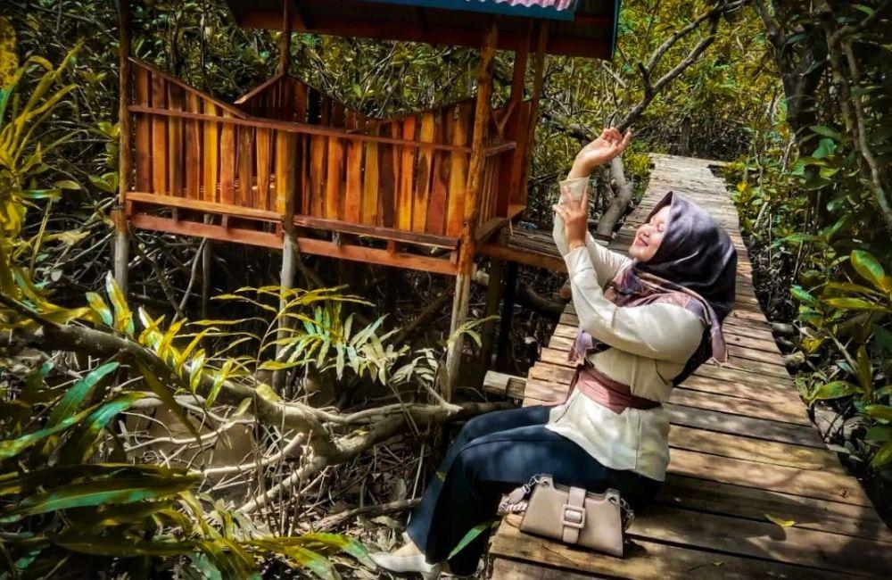 Serunya Berwisata Ke Okura, Satu-satunya Wisata Bakau di Pekanbaru