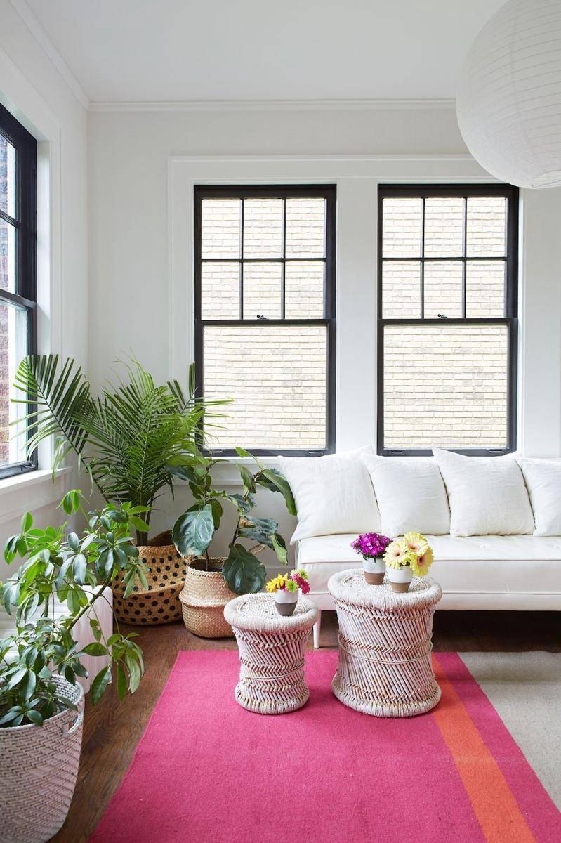 ilustrasi dekorasi ruang tamu (REID ROLLS via housebeautiful.com)