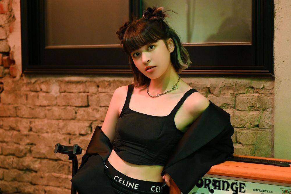 Lily NMIXX (twitter.com/NMIXX_official)