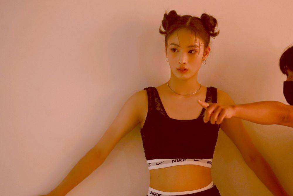 Jinni NMIXX (twitter.com/NMIXX_official)
