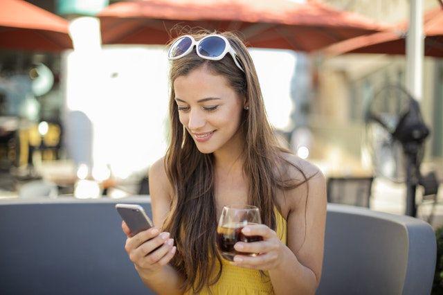 5 Tips Aman saat Bertemu Kenalan Baru Lewat Media Sosial