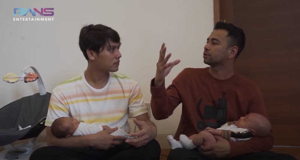 baby Rayyanza main ke rumah baby Leslar (youtube.com/ransentertainment)