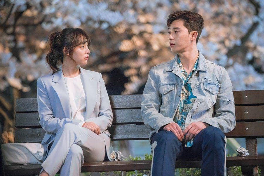 Kim Ji Won dan Park Seo Joon di Fight For My Way (dok. KBS2/Fight For My Way)