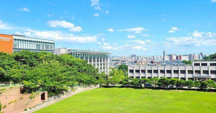 potret Sungkyunkwan University (instagram.com/sungkyunkwan.univ)