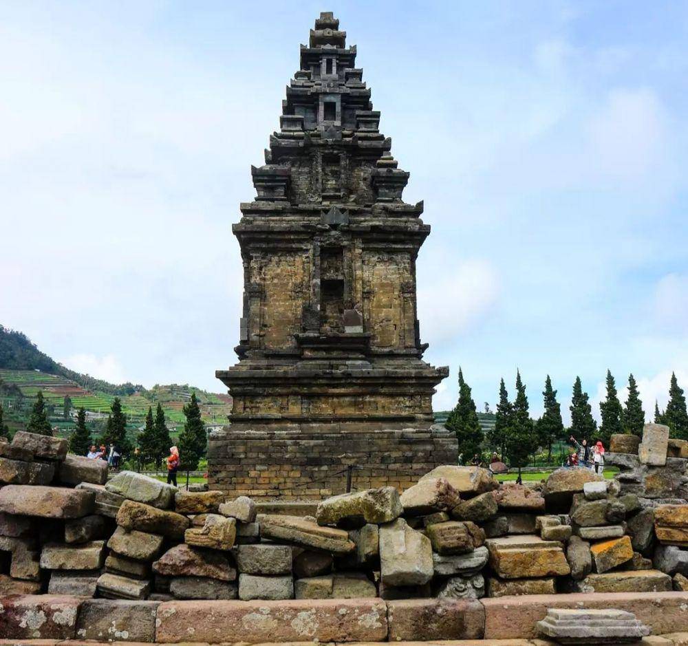 Candi Arjuna (instagram.com/alif.ihsn)
