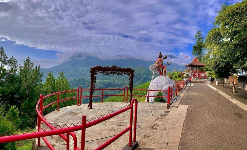 Taman Langit (instagram.com/tamanlangit_gunungbanyak)