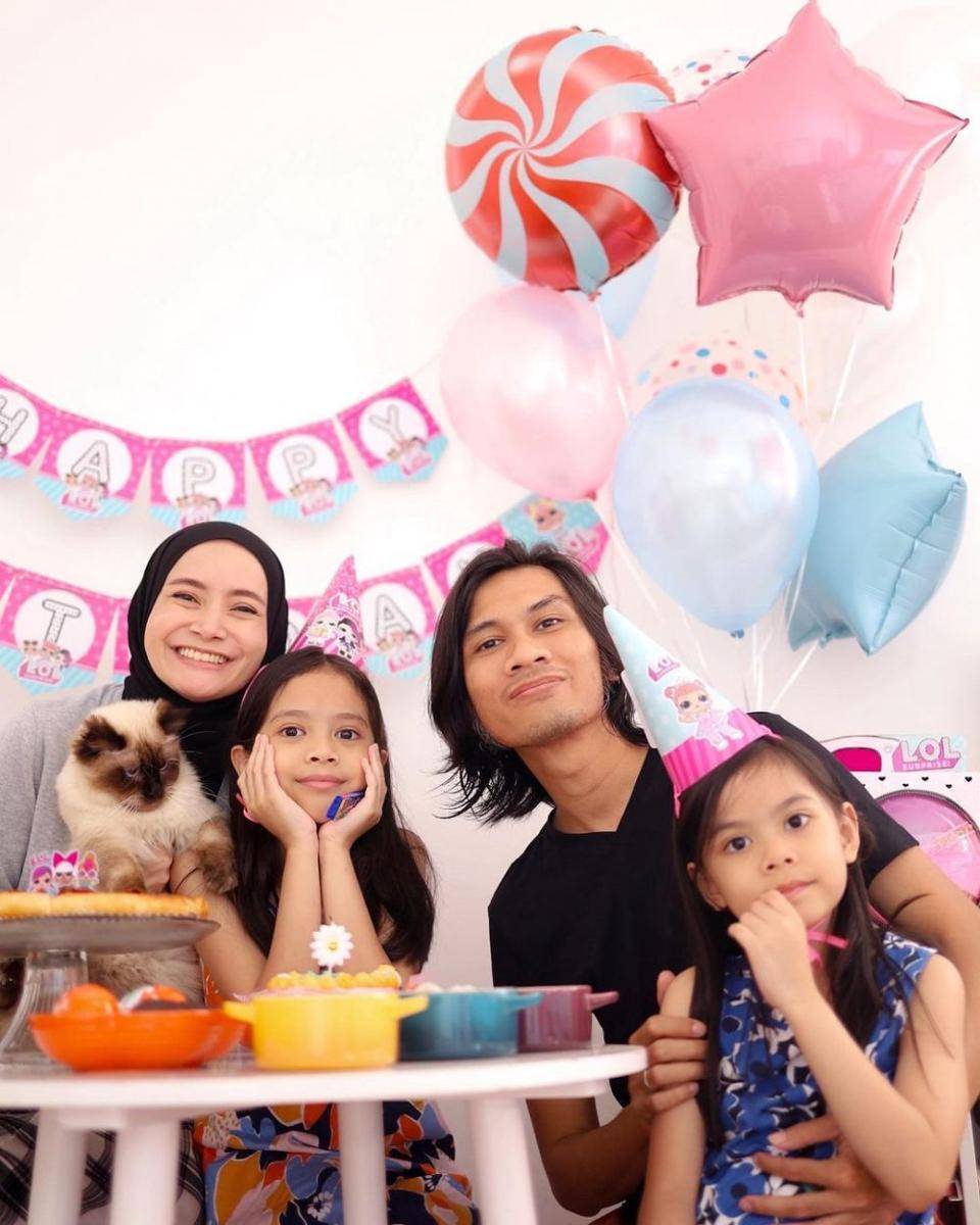 potret keluarga Tria The Changcuters (instagram.com/dhaturembulan)