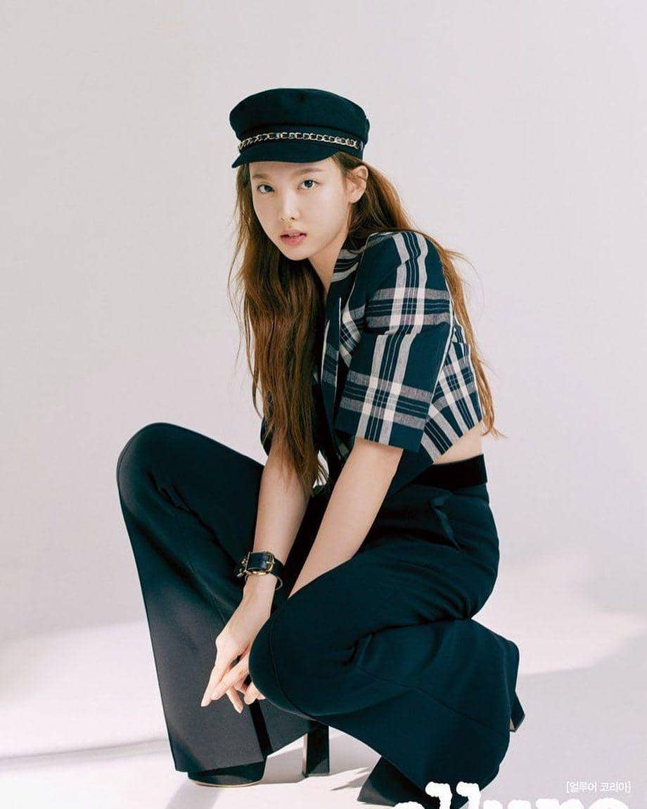 crop top Nayeon Twice (instagram.com/trendfashiontwice)